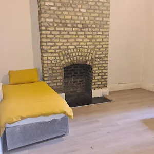 https://one-bedroom-apartment-2.dublin-hotelsweb.com