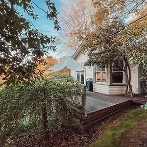  Chalet Woolrich Historic Garden Australia