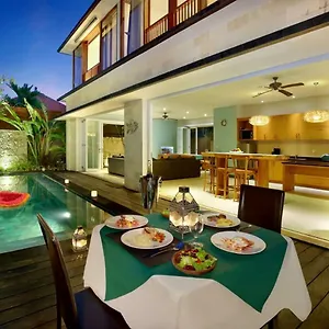  Villa Villa Legian Indonesia